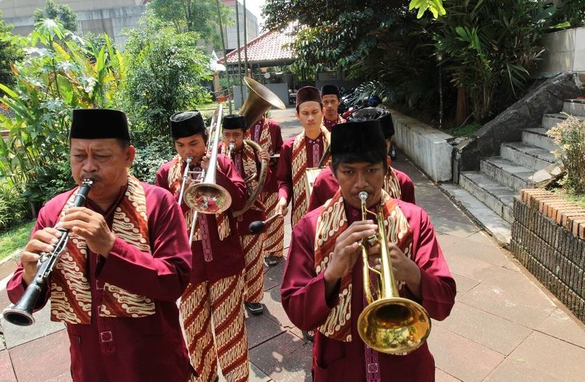 Salah satu bentuk pertunjukan musik tradisional di daerah jakarta atau betawi adalah